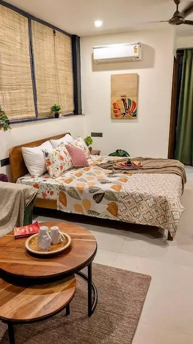 Apartmán Canopy Haven - Terrace Living With Forest View Gurgáon