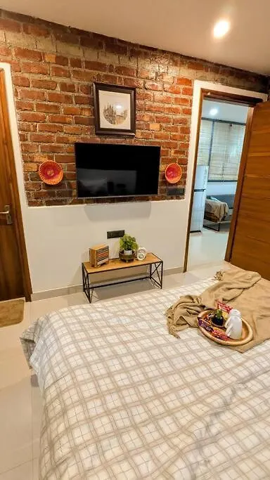 Apartmán Canopy Haven - Terrace Living With Forest View Gurgáon
