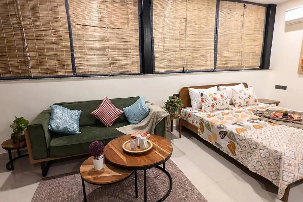 Apartmán Canopy Haven - Terrace Living With Forest View Gurgáon
