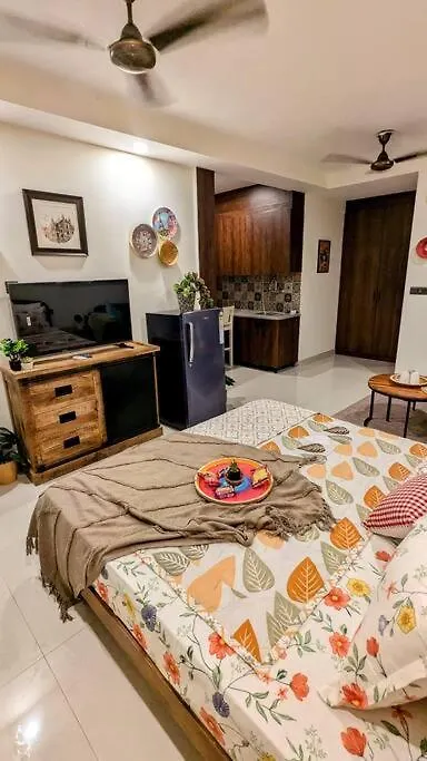Apartmán Canopy Haven - Terrace Living With Forest View Gurgáon